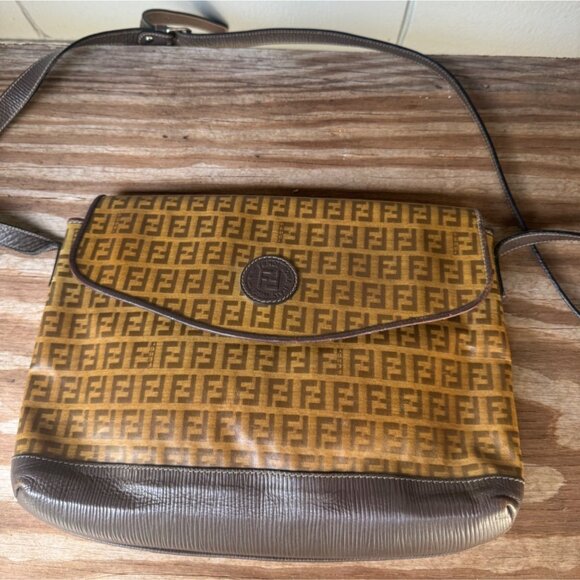 Fendi Roma Zucca Monogram Crossbody Bag Vintage Brown Leather & Canvas Italy - Picture 1 of 11